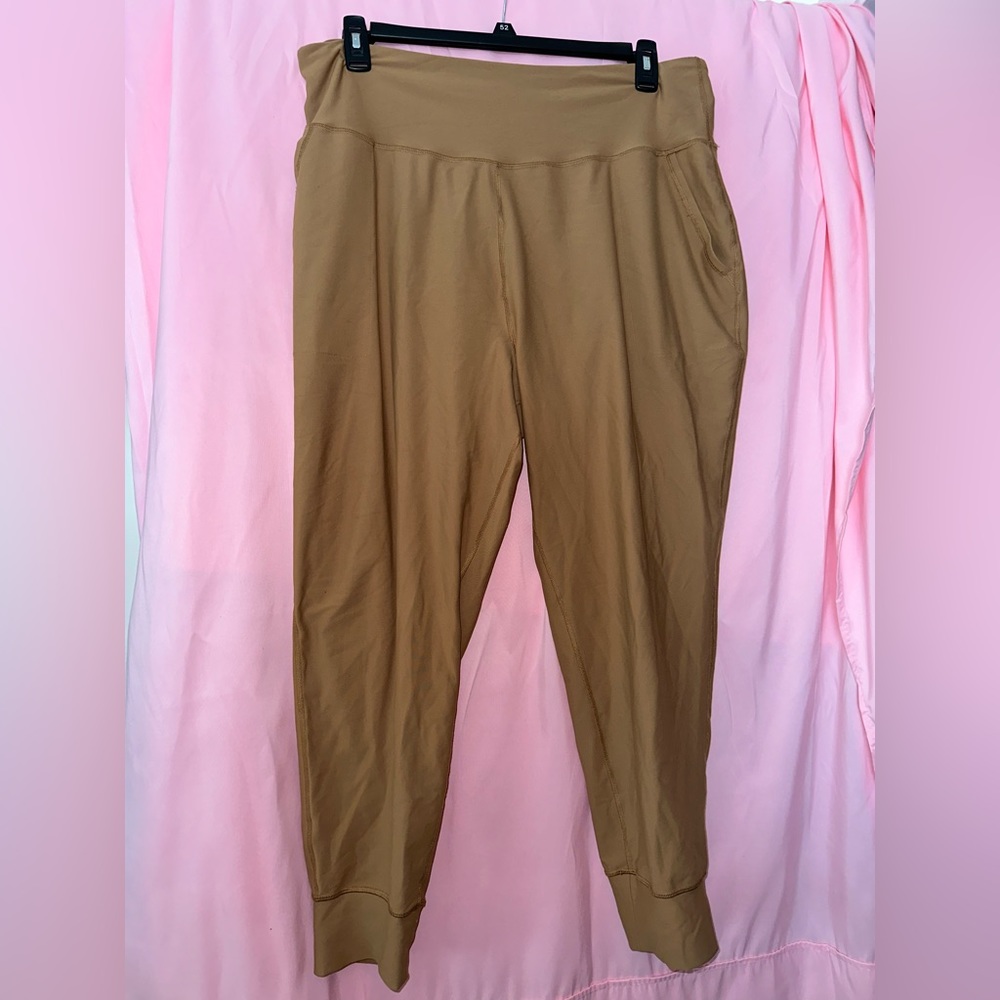 Old Navy Active Powersoft Joggers with Pockets